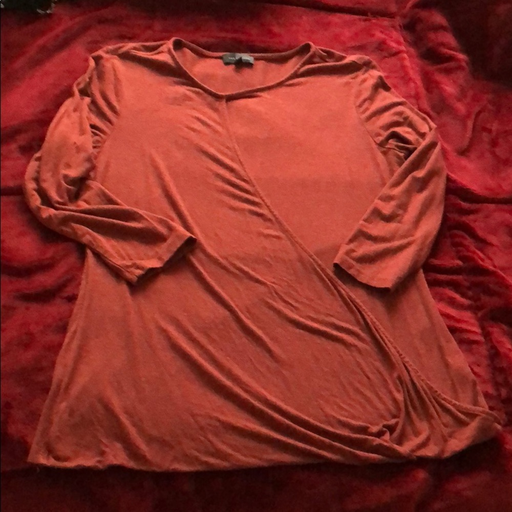 Quarter sleeve shirt